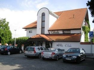 Foto - Ubytování v Praze 5 - APARTHOTEL CIKÁDA*** Foto - Ubytování v Praze 5 - APARTHOTEL CIKÁDA***
